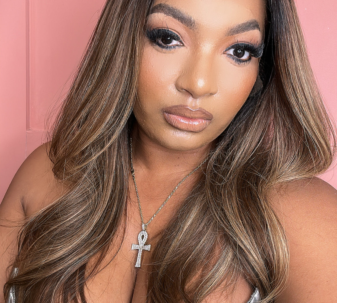 ITALY UNIT | HD LACE FRONTAL GLUELESS WIG