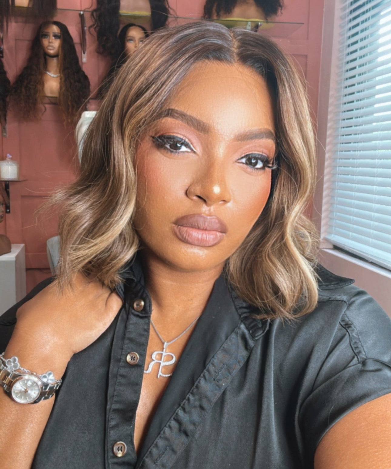ITALY UNIT | HD LACE FRONTAL GLUELESS WIG