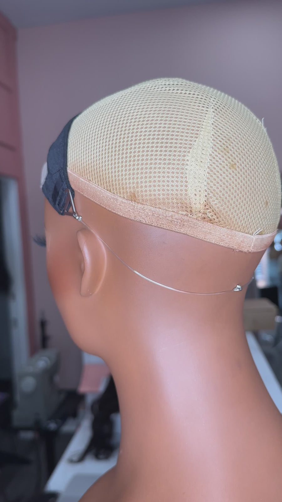 THE INVISIBLE WIG GRIP